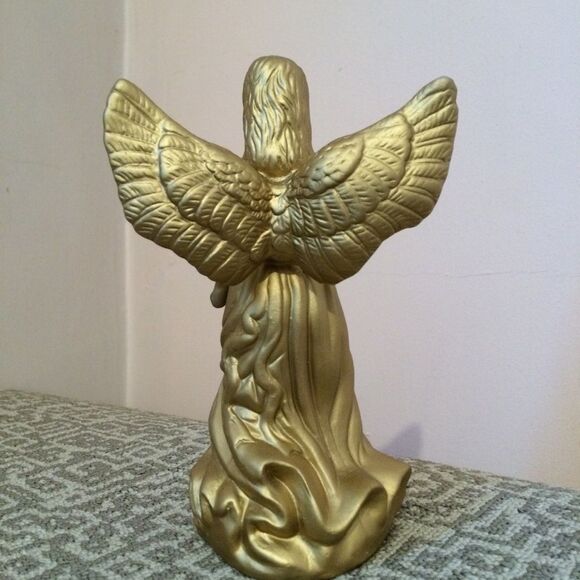 NIB NWT Golden Ceramic Christmas Angel W/ Horn - Picture 2 of 8